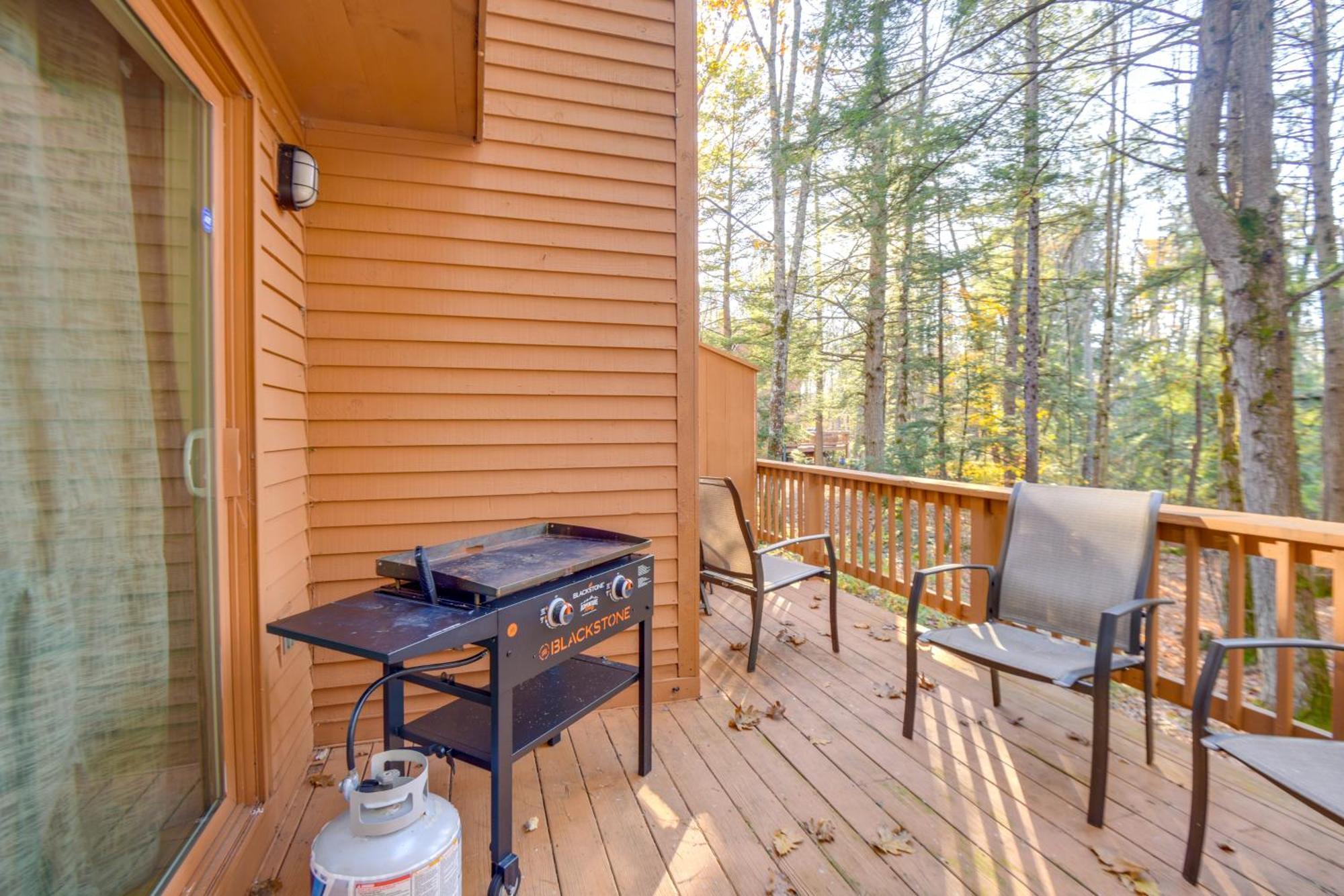 North Conway Vacation Rental Near Saco River! Exterior photo
