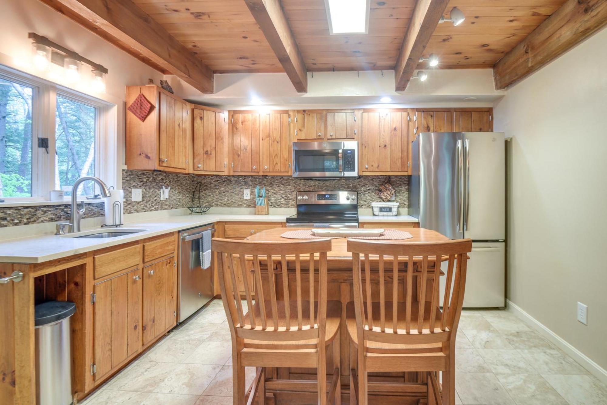 North Conway Vacation Rental Near Saco River! Exterior photo