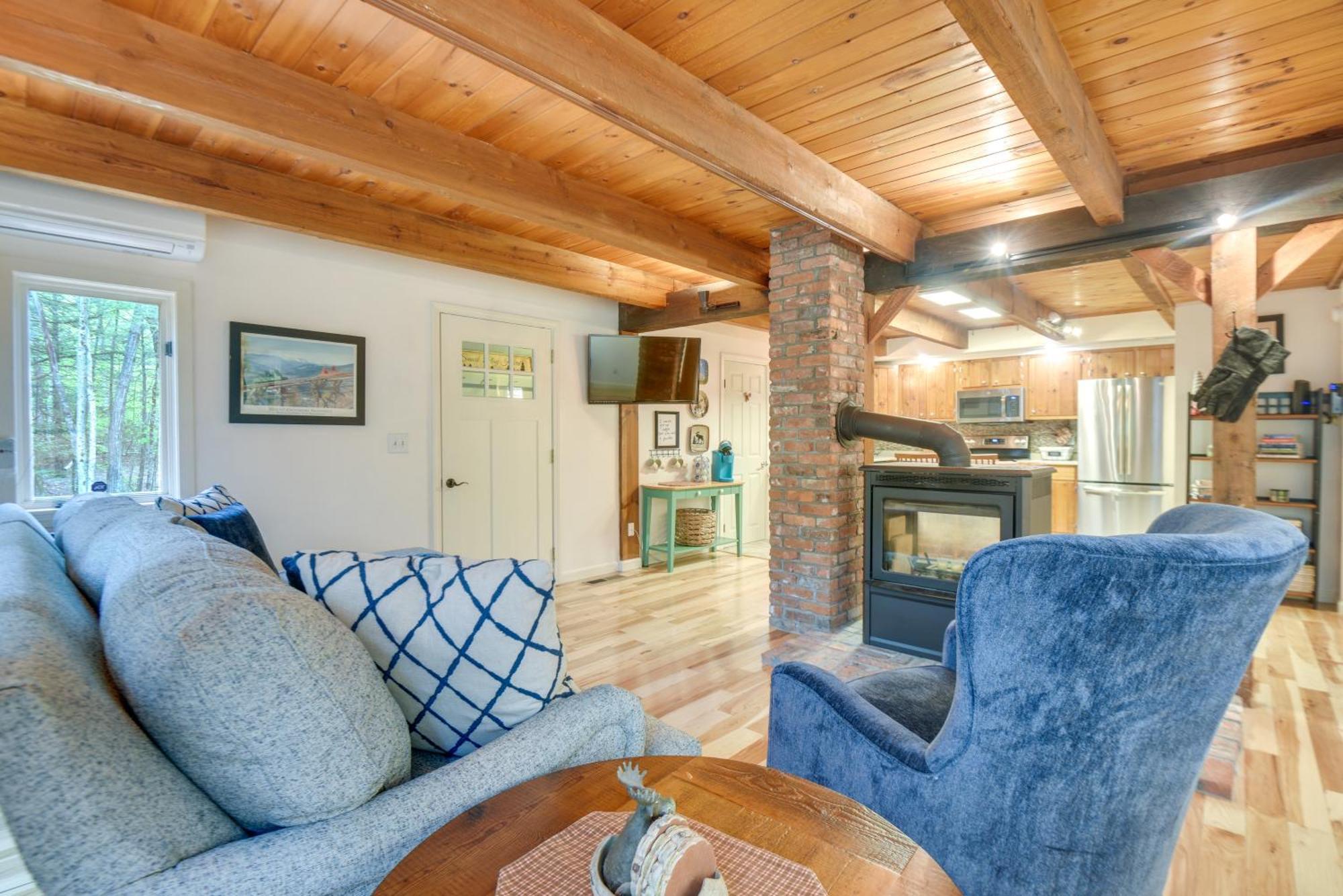 North Conway Vacation Rental Near Saco River! Exterior photo
